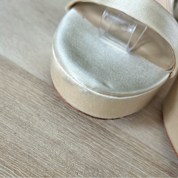 Imagine Vince Camuto Mika Platform Sandal in Gold Metallic - Picture 8 of 12